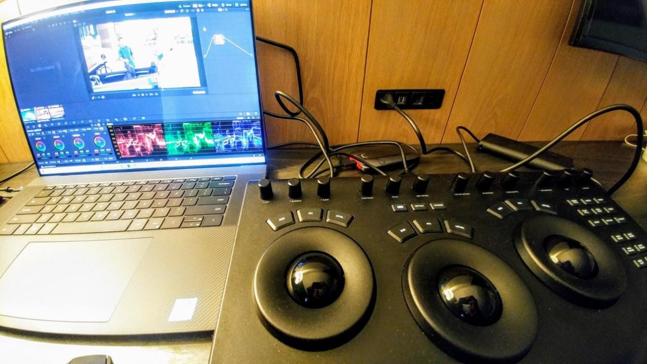 Building Your Post Suite in a Hotel Room: Dell XPS 17 Creator Edition (NVIDIA GeForce RTX 3060), Samsung Thunderbolt 3 Portable SSD 1TB, Blackmagic Design Speed Editor, and DaVinci Resolve Micro Panel. Credit: Y.M.Cinema Magazine