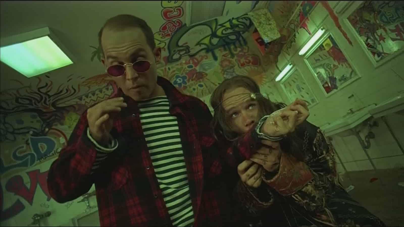 https://s.studiobinder.com/wp-content/uploads/2018/07/Dutch-Angle-Camera-Shots-Fear-and-Loathing.jpg
