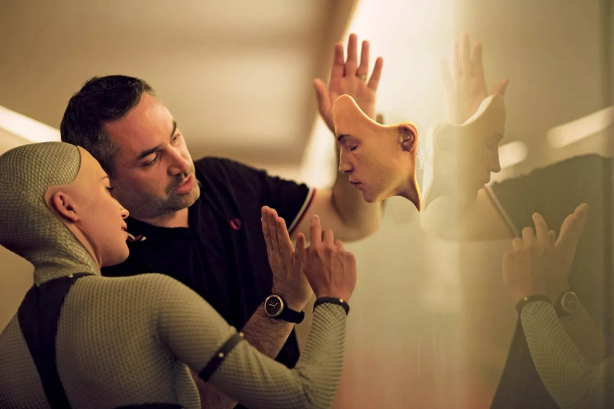 05-08-exmachina-01