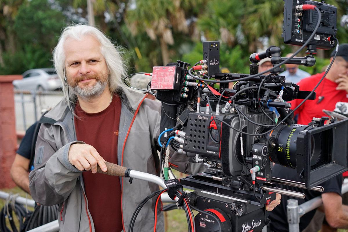 壮志凌云2》摄影指导克劳迪奥·米兰达谈迪士尼《明日世界》摄影幕后- 尊正资讯