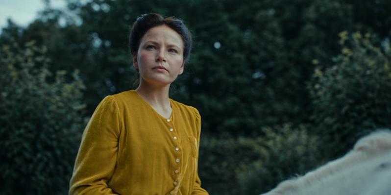 https://www.film-tv-video.de/wp-content/uploads/2023/02/B_0123_Empress_VN_21b.png_2.46.1.jpg