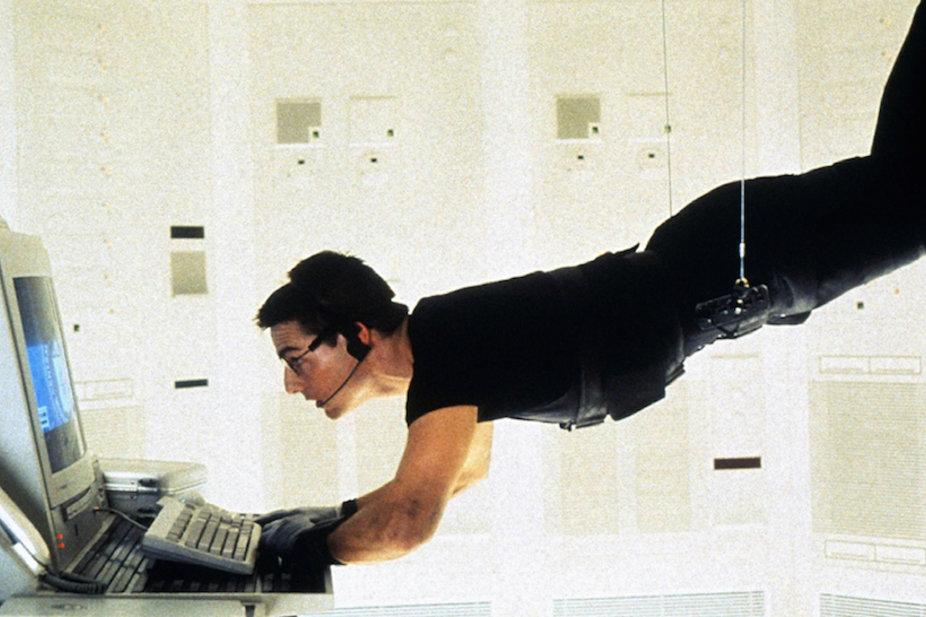 Tom Cruise's most dangerous Mission Impossible stunts - Esquire Middle East