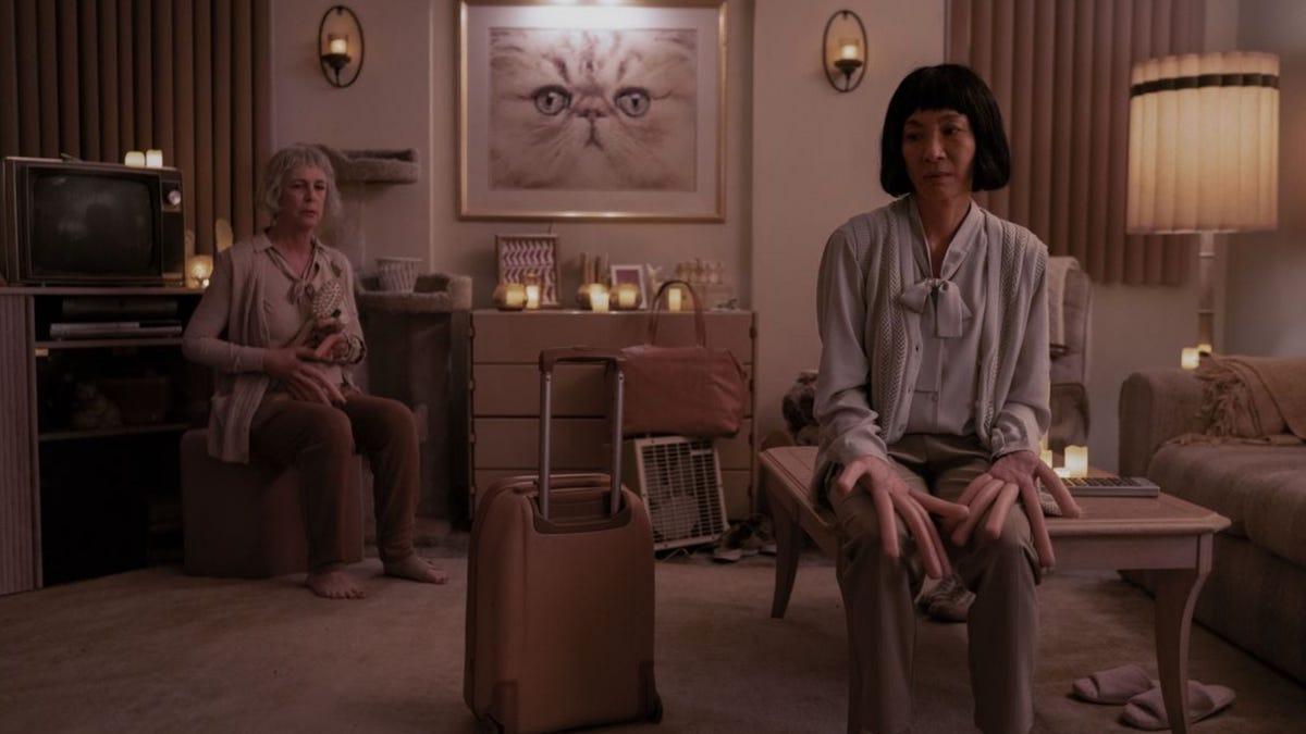 Everything Everywhere's Hot Dog Breakup Scene Was Improvised