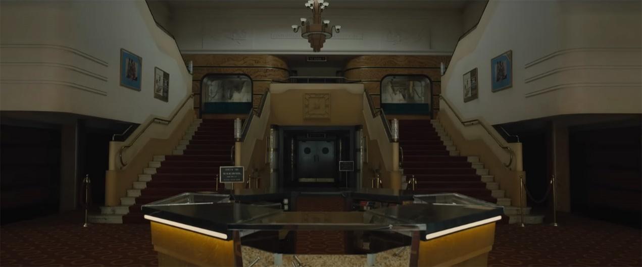 Empire of Light cinema foyer - dark