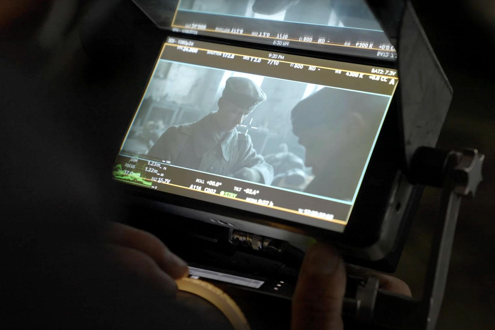 Focus puller at work on All Quiet on the Western Front