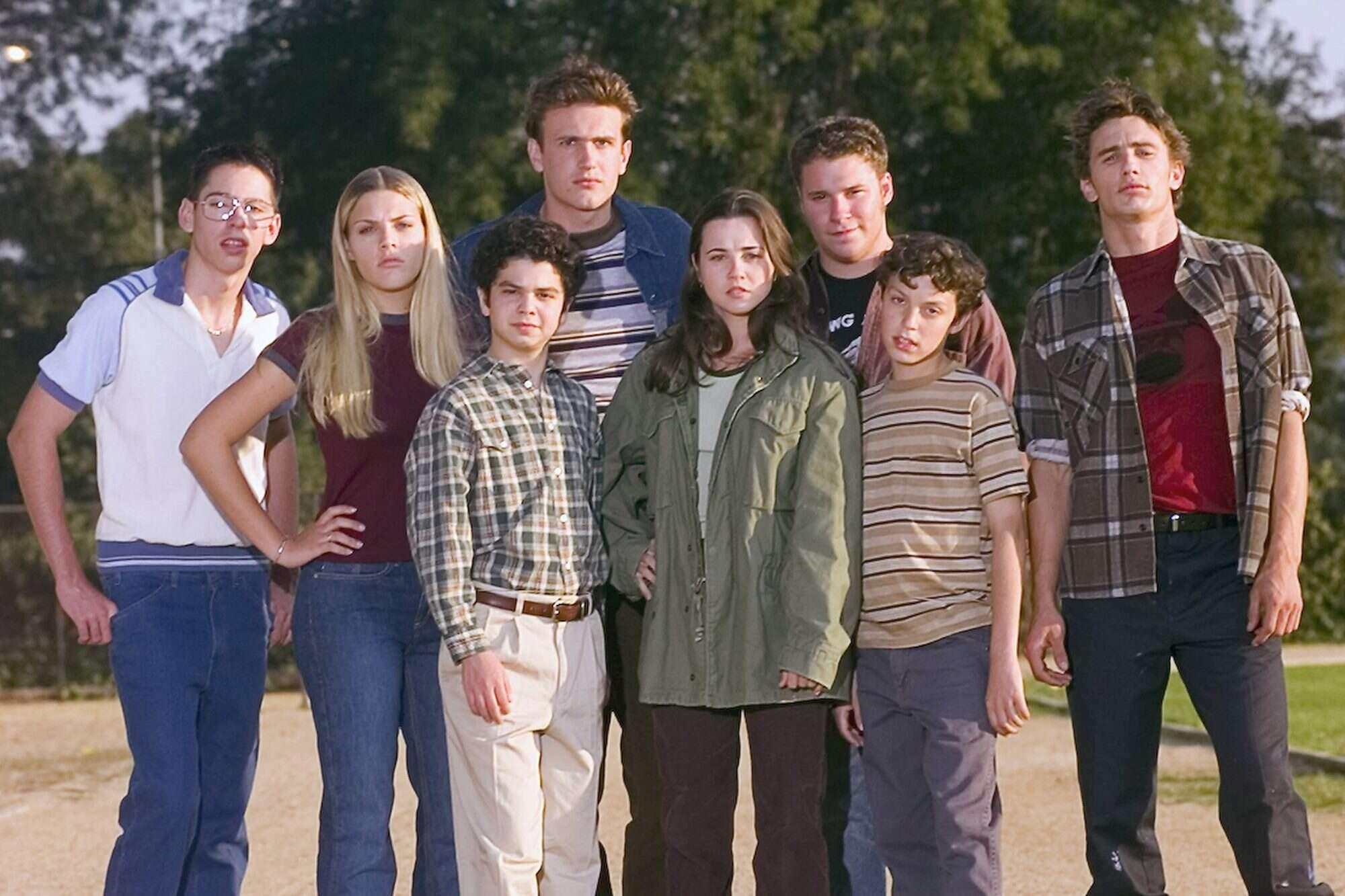 Freaks and Geeks cast celebrate show's 20th anniversary | EW.com