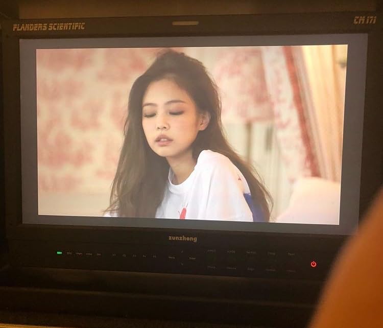 Blackpink-Jennie《SOLO》MV