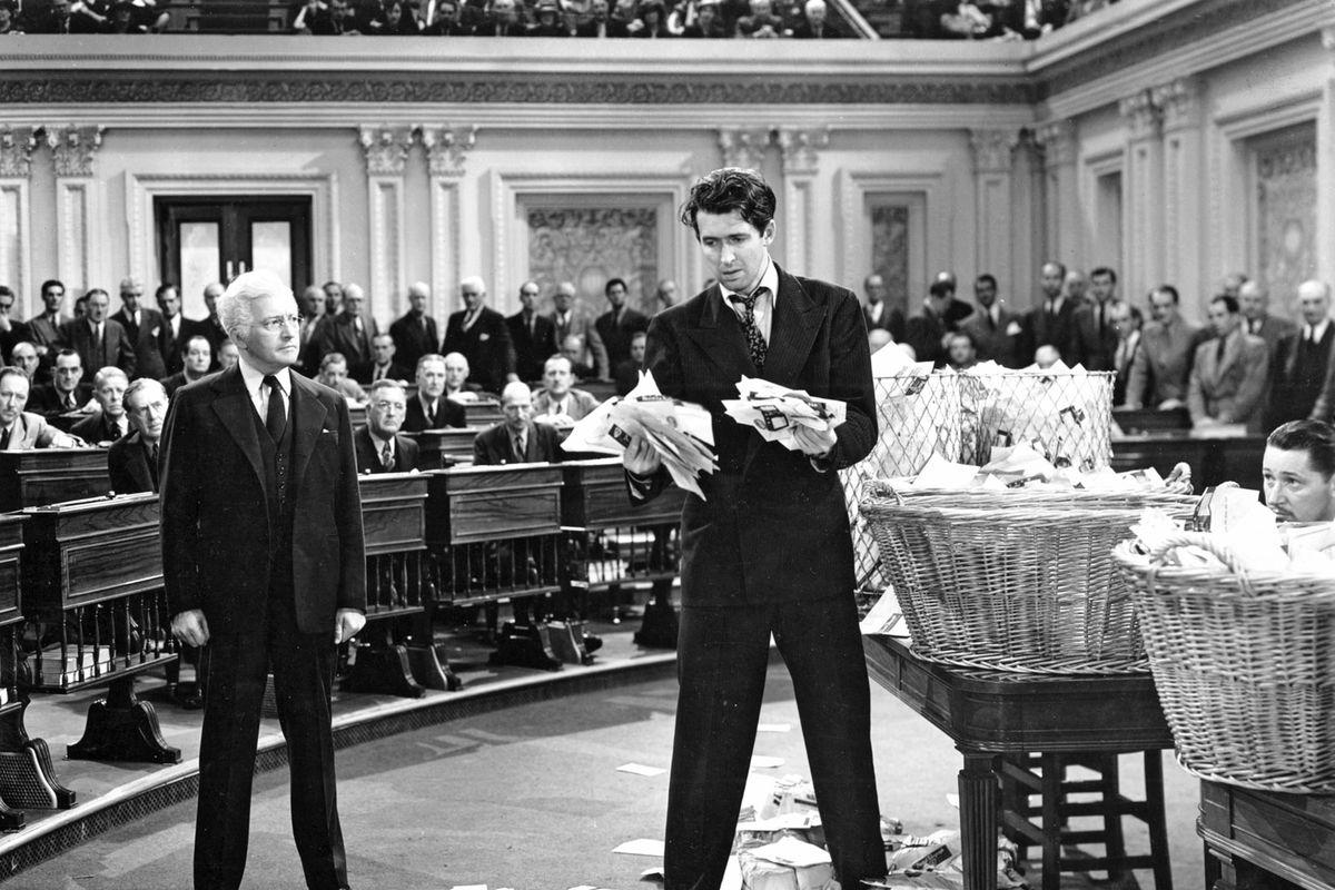 Mr. Smith Goes to Washington has become synonymous with the filibuster — for good reason - Vox