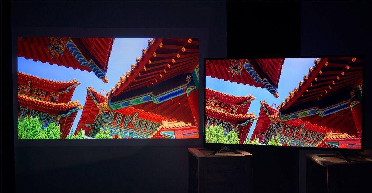 https://image.benq.com/is/image/benqco/the-comparison-between-tv-and-projector?$ResponsivePreset$