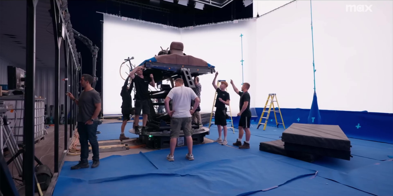 Making the Battle at Rook's Rest | Behind the Scenes Season 2, Episode 4 | House of The Dragon | HBO.f137 - frame at 12m46s_副本