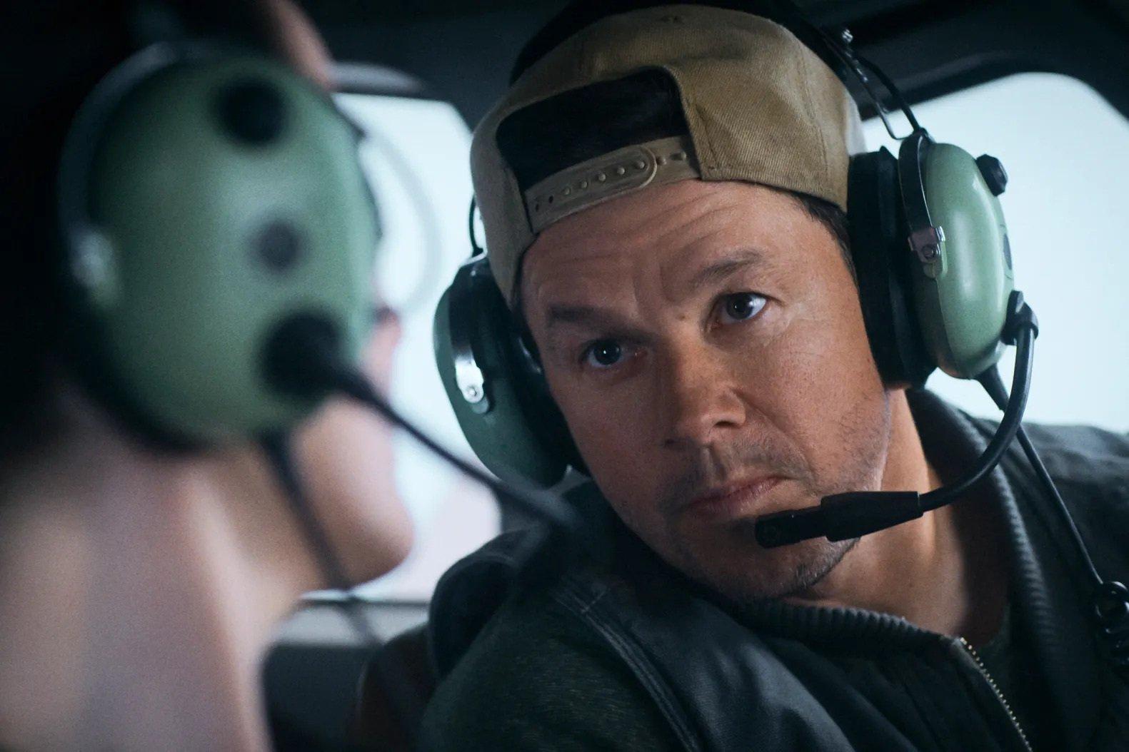 Flight Risk Wahlberg