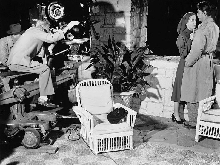 E:\Charlie\FEED\Gaiamount资讯板块\20260224-0228（4篇）\2026 L-黑色电影名作《漩涡之外》摄影幕后揭秘（更新至1-10）\Out-of-the-Past-1947-2.jpg