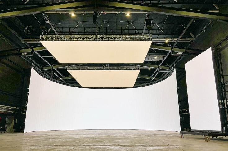 E:\Charlie\FEED\Gaiamount资讯板块\20260224-0228（4篇）\2026 K-随着市场扩大，虚拟制作革命正在全球范围内蔓延（更新至1-8）\PIX-1-ROE-Gran-Canaria-Studios-1.jpg